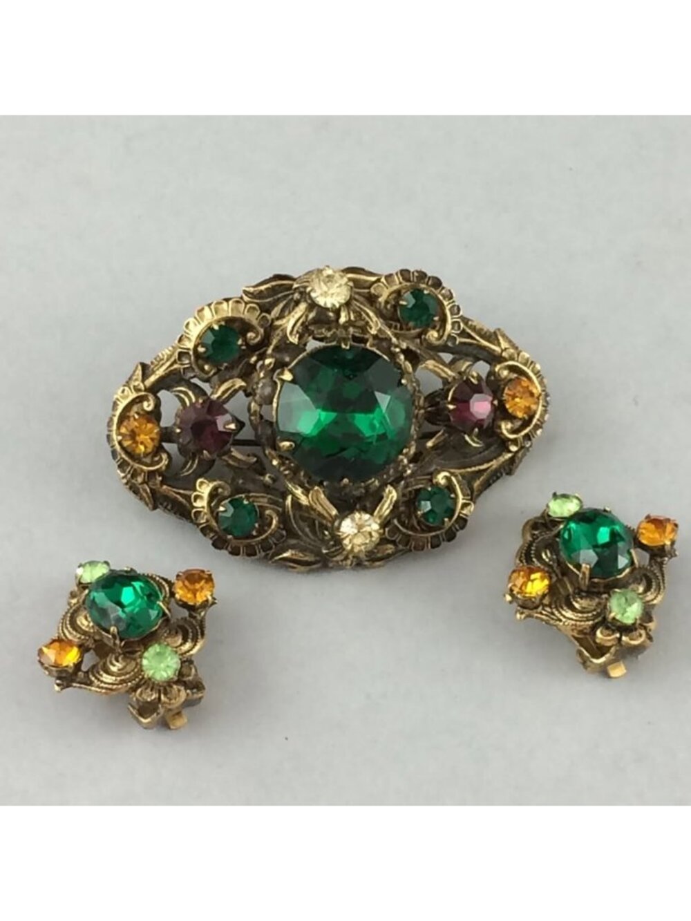 Vintage Czech Glass and Filagree Metal Clip On Earrings and Brooch Set Greens